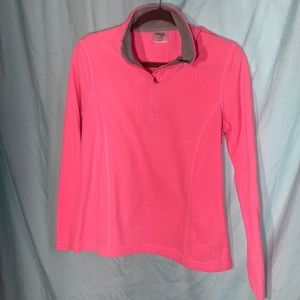 Size M pink pullover